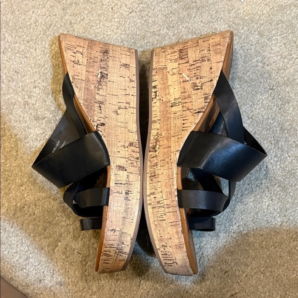 Arizona Jean Company Women's Black 3.5 Inch Wedge Sandals-Size 10